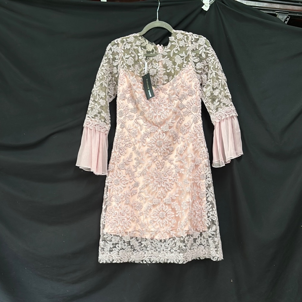Tadashi Shoji Pink Bell Sleeve Cocktail Sleeve Dress
